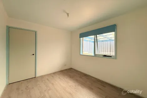 Property photo of 9 Meredith Crescent Hampton Park VIC 3976