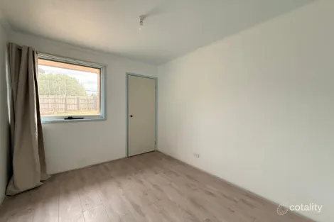 Property photo of 9 Meredith Crescent Hampton Park VIC 3976