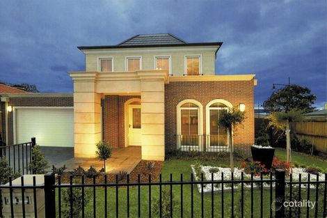 Property photo of 18 Geranium Grove Mernda VIC 3754