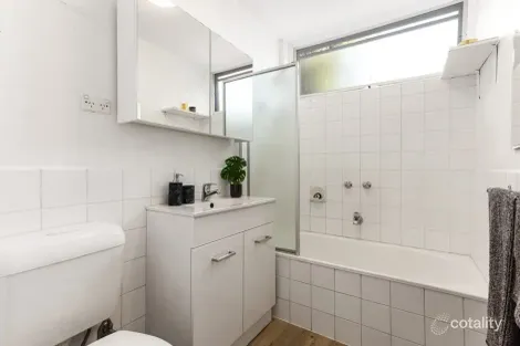 Property photo of 10/7 Cardigan Street St Kilda East VIC 3183