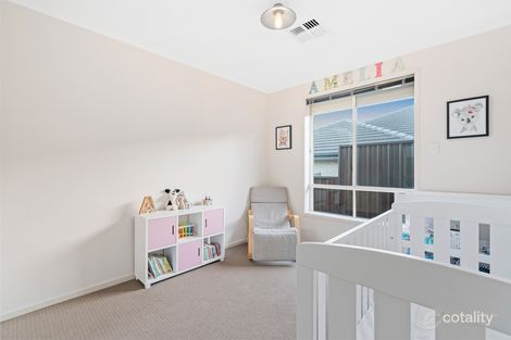 Property photo of 21 Bayley Circuit Trott Park SA 5158