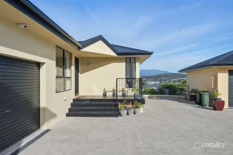 Property photo of 3/95 Oakdowns Parade Oakdowns TAS 7019