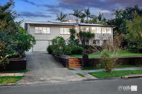 Property photo of 16 Cranbourne Street Chermside West QLD 4032