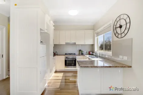 Property photo of 1/159 Allingham Street Armidale NSW 2350