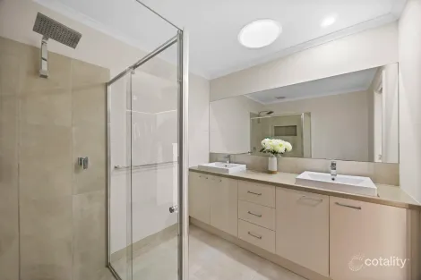 Property photo of 25A Walsh Street Ballan VIC 3342