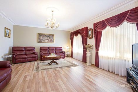Property photo of 9 Romano Close Edensor Park NSW 2176