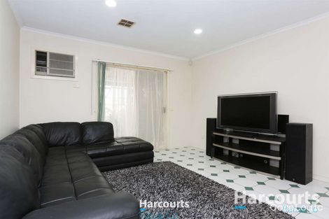 Property photo of 35 Mossman Crescent Lalor VIC 3075