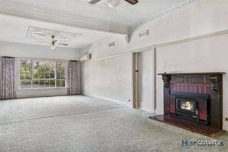 Property photo of 166 Narracan Drive Newborough VIC 3825