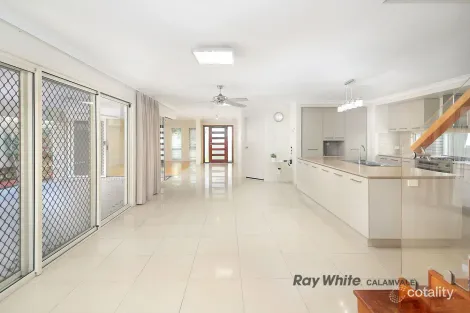 Property photo of 6 Larapinta Circuit Parkinson QLD 4115