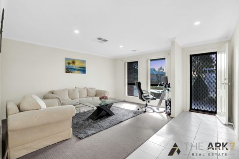 Property photo of 33 Stretton Drive Brookfield VIC 3338