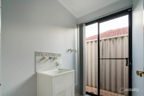 Property photo of 2/4 St Albans Road Nollamara WA 6061