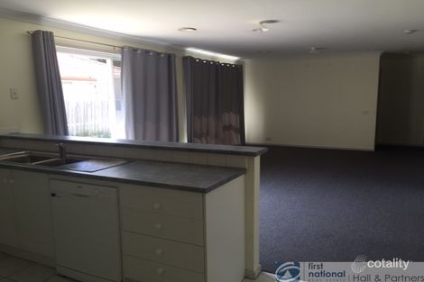 Property photo of 30 Armadale Drive Narre Warren VIC 3805