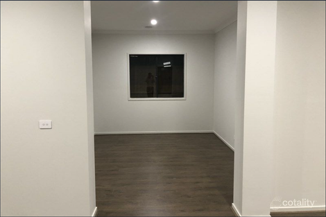 Property photo of 19 Terminus Street Tarneit VIC 3029