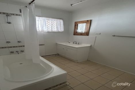 Property photo of 33 Nott Street Moura QLD 4718