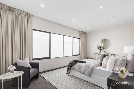 Property photo of 25A Malvern Grove Caulfield North VIC 3161