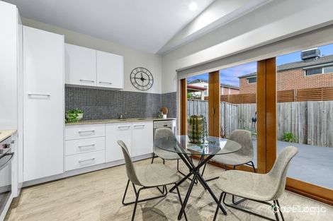 Property photo of 28/2-22 Breanne Place Keysborough VIC 3173