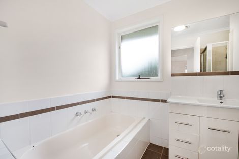 Property photo of 41 Ahern Road Pakenham VIC 3810