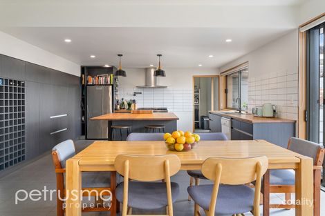 1 Rosehill Cres, Lenah Valley, TAS 7008