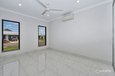 Property photo of 54 Silverleaf Road Zuccoli NT 0832