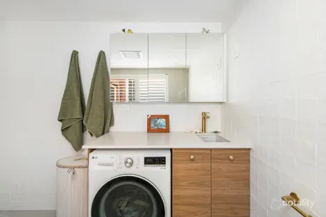 Property photo of 8/32-38 Cassia Street Dee Why NSW 2099