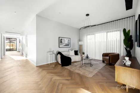 Property photo of 9 Lincoln Road Essendon VIC 3040