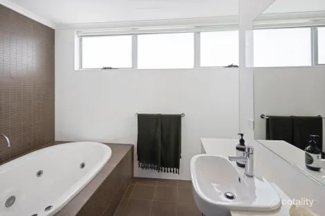 Property photo of 3 Eitzen Street Glenelg SA 5045