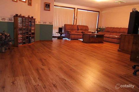 Property photo of 28 Primrose Circuit Claremont Meadows NSW 2747