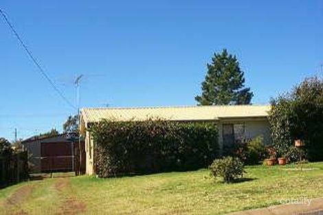 18 Burgundy St, Wilsonton Heights, QLD 4350