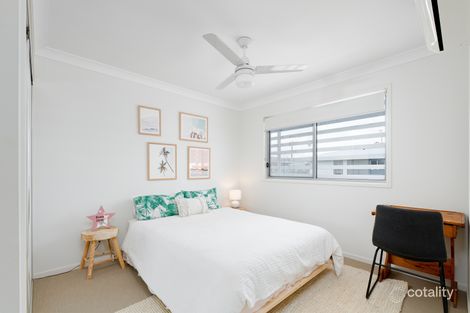 1/17 Greensboro Pl, Little Mountain, QLD 4551