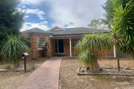 2 Farnham Cres, Mill Park, VIC 3082