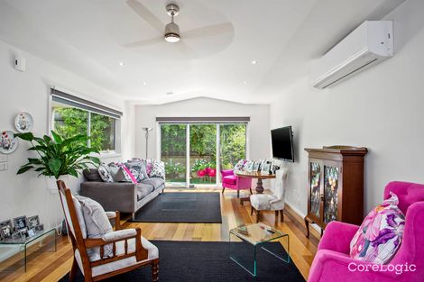 Property photo of 33 Holburn Rise Ocean Grove VIC 3226