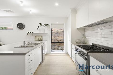 Property photo of 11A Arvern Avenue Avondale Heights VIC 3034
