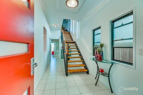 Property photo of 92 Moreton Avenue Wynnum QLD 4178