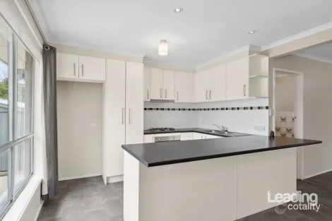 Property photo of 562 Elizabeth Drive Sunbury VIC 3429
