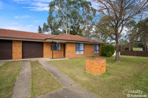 2/2 Sarah Pl, Armidale, NSW 2350