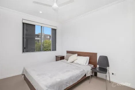 Property photo of 42/29-49 Varsity Parade Varsity Lakes QLD 4227