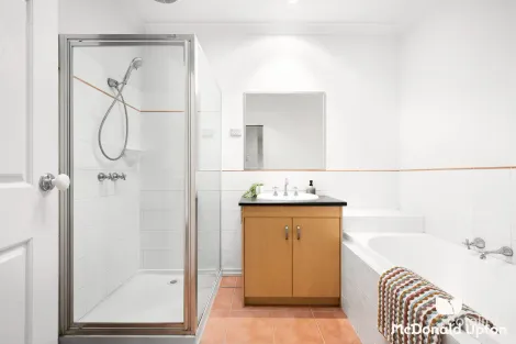 Property photo of 16/899 Mt Alexander Road Essendon VIC 3040