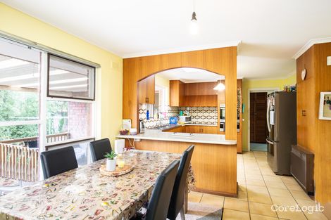 Property photo of 8 Auvale Crescent Mount Gambier SA 5290