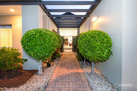 Property photo of 1619 Rosebank Way West Hope Island QLD 4212