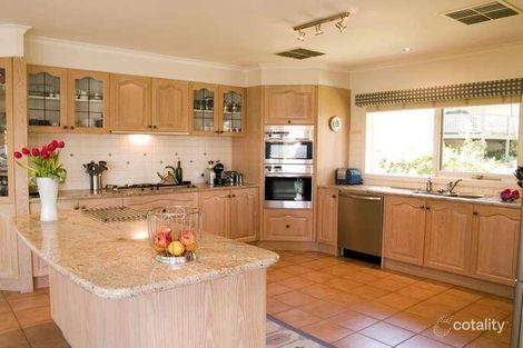 Property photo of 9 Nerreman Gateway Eltham VIC 3095