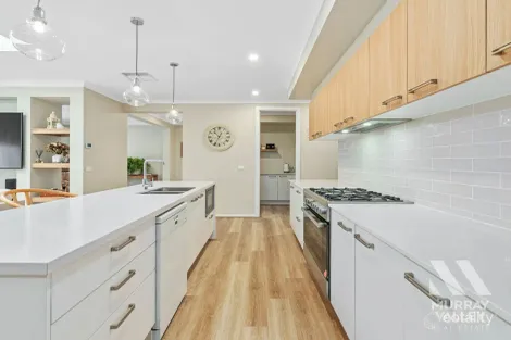 Property photo of 16 Oasis Crescent Yarrawonga VIC 3730