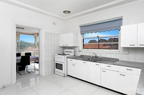 Property photo of 10 Benwerrin Avenue Carss Park NSW 2221