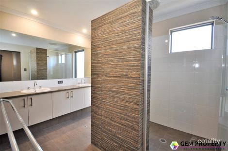 Property photo of 19 Wattleseed Avenue Treeby WA 6164
