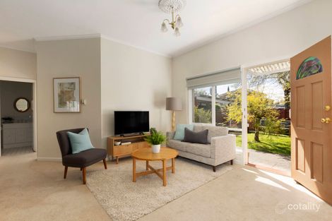 Property photo of 31 Bennett Parade Kew East VIC 3102