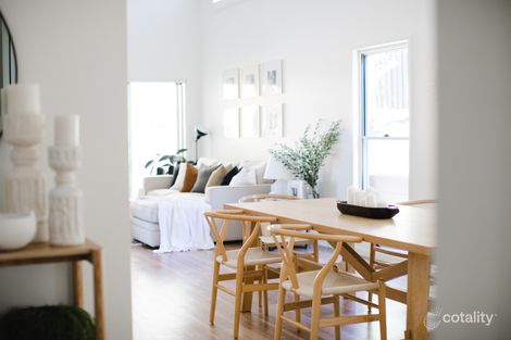 Property photo of 36 Summerstone Place Maudsland QLD 4210