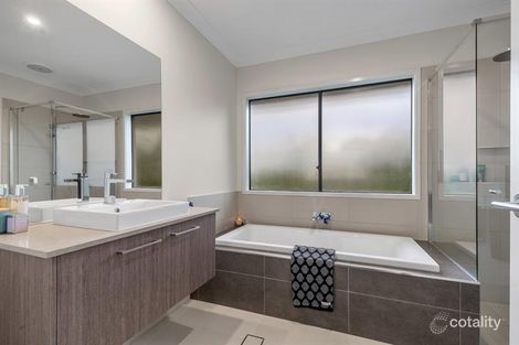 Property photo of 3 Glencoe Avenue Tarragindi QLD 4121