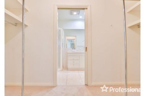 Property photo of 2 Cambridge Terrace Mildura VIC 3500