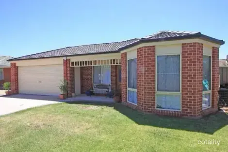 9 Ty Ct, West Wodonga, VIC 3690