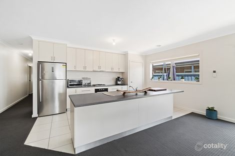 Property photo of 11 Christian Rise Traralgon VIC 3844