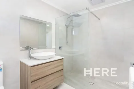 Property photo of 13 Pollen Grove Jolimont WA 6014